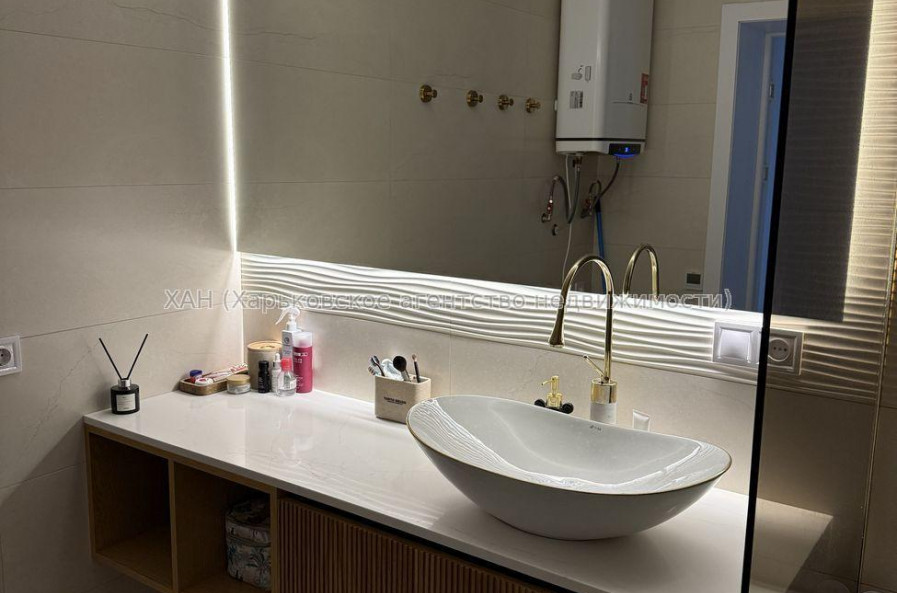 Продам квартиру, Профессорская ул. , 2 кім., 70 м², евроремонт 