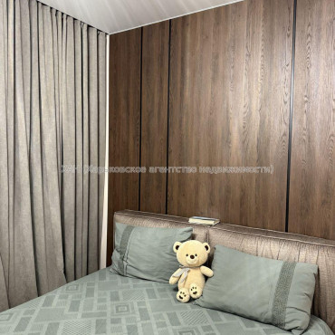 Продам квартиру, Профессорская ул. , 2 кім., 70 м², евроремонт 