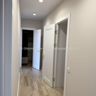 Продам квартиру, Профессорская ул. , 2 кім., 70 м², евроремонт 