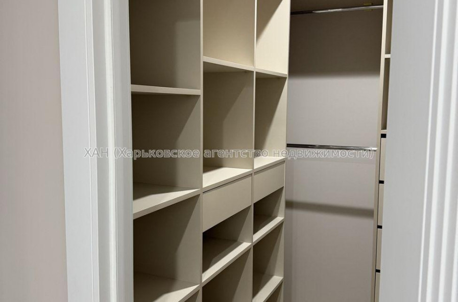 Продам квартиру, Профессорская ул. , 2 кім., 70 м², евроремонт 