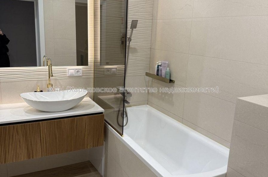 Продам квартиру, Профессорская ул. , 2 кім., 70 м², евроремонт 