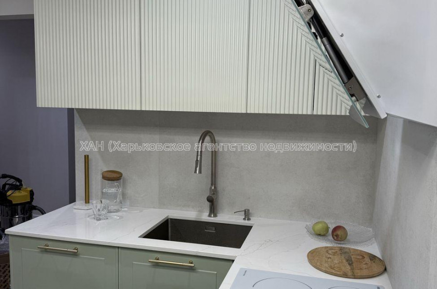 Продам квартиру, Профессорская ул. , 2 кім., 70 м², евроремонт 
