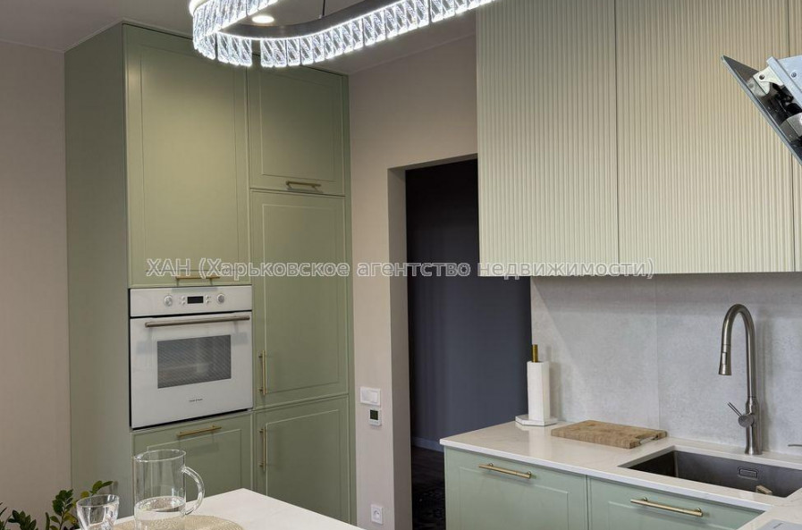 Продам квартиру, Профессорская ул. , 2 кім., 70 м², евроремонт 