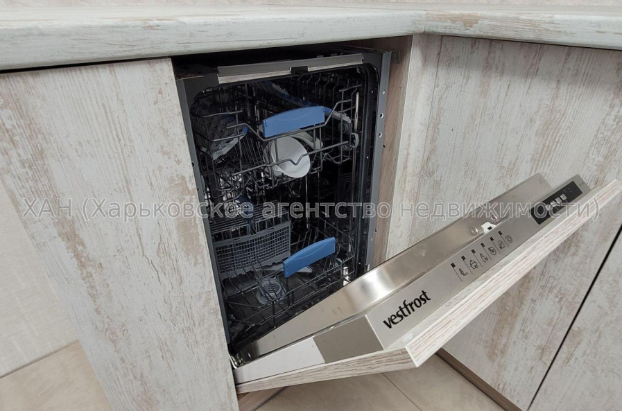 Продам квартиру, Победы просп. , 1  ком., 48 м², евроремонт 