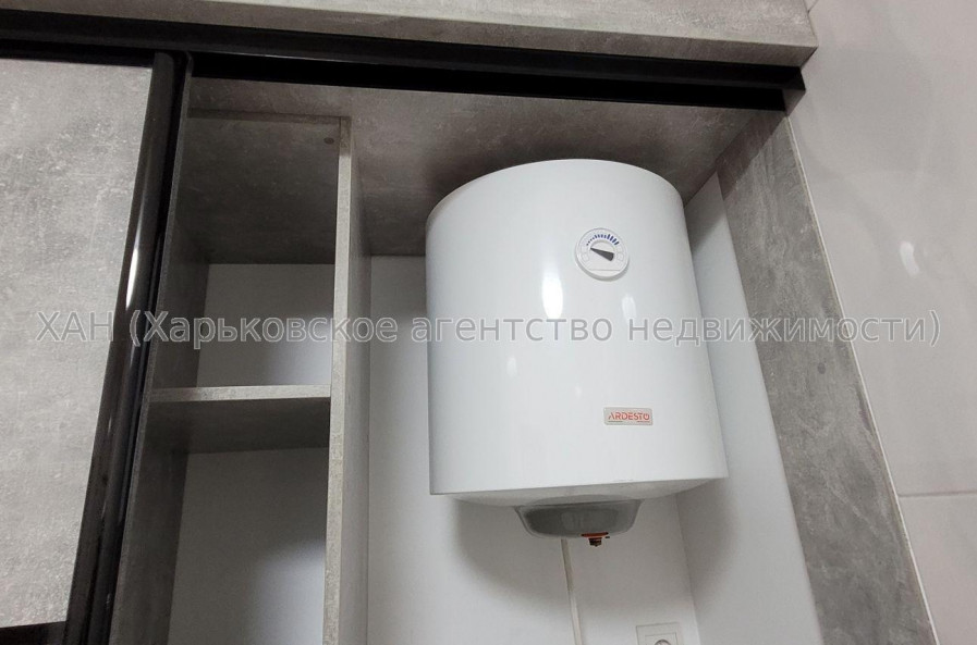 Продам квартиру, Победы просп. , 1 кім., 48 м², евроремонт 