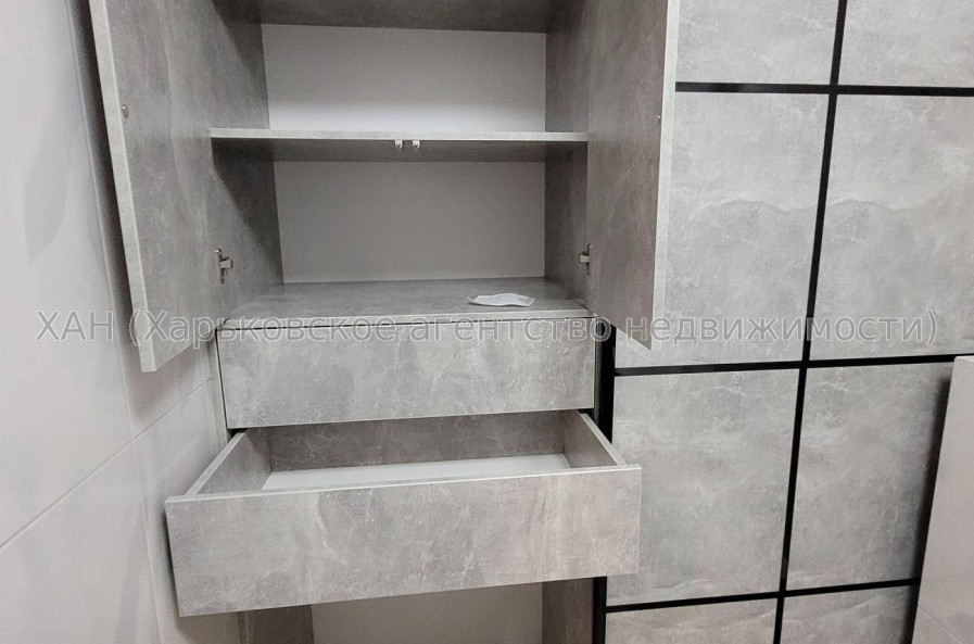 Продам квартиру, Победы просп. , 1 кім., 48 м², евроремонт 