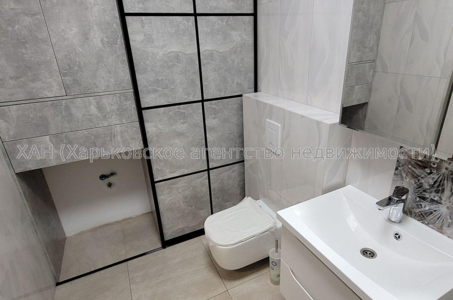 Продам квартиру, Победы просп. , 1 кім., 48 м², евроремонт 