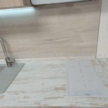 Продам квартиру, Победы просп. , 1 кім., 48 м², евроремонт 