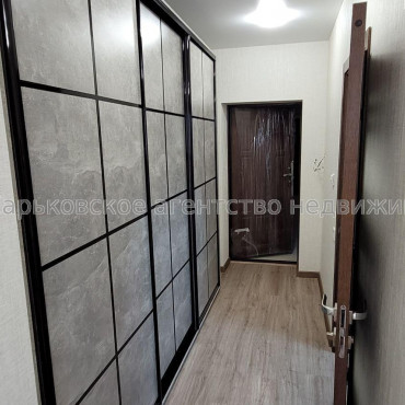 Продам квартиру, Победы просп. , 1 кім., 48 м², евроремонт 