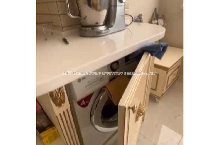Продам квартиру, Сухумская ул. , 1  ком., 57 м², евроремонт 