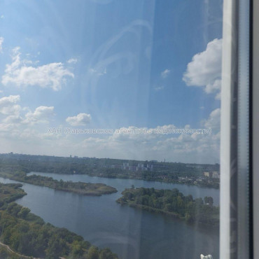 Продам квартиру, Барабашова академика ул. , 4  ком., 130 м², авторский дизайн 