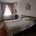 Продам квартиру, Барабашова академика ул. , 4  ком., 130 м², авторский дизайн 