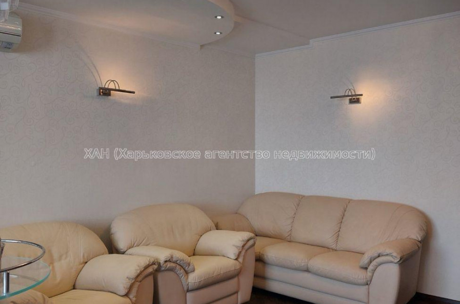 Продам квартиру, Барабашова академика ул. , 4  ком., 130 м², авторский дизайн 