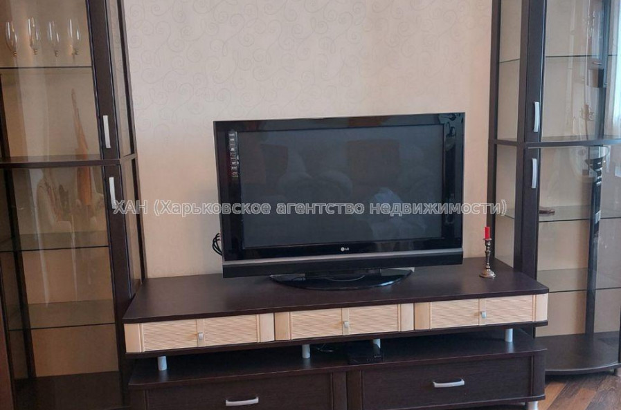 Продам квартиру, Барабашова академика ул. , 4  ком., 130 м², авторский дизайн 
