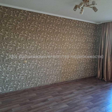 Продам квартиру, Академика Павлова ул. , 2  ком., 51.40 м², частичный ремонт 