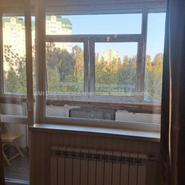 Продам квартиру, Академика Павлова ул. , 2  ком., 51.40 м², частичный ремонт 