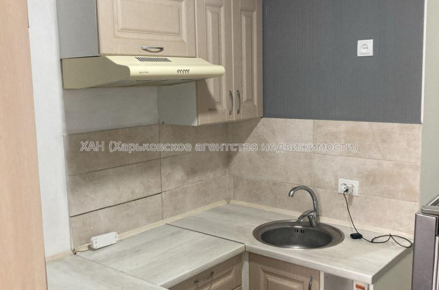 Продам квартиру, Леси Украинки ул. , 1 кім., 19 м², капитальный ремонт 