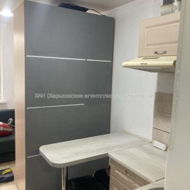 Продам квартиру, Леси Украинки ул. , 1 кім., 19 м², капитальный ремонт 