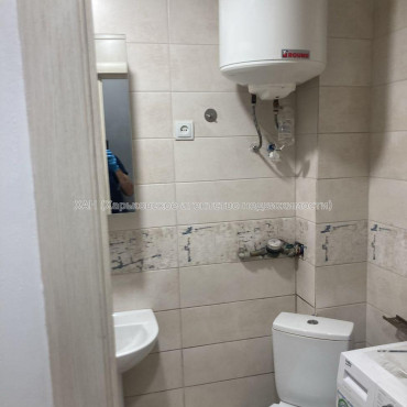 Продам квартиру, Леси Украинки ул. , 1 кім., 19 м², капитальный ремонт 