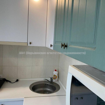 Продам квартиру, Победы просп. , 1 кім., 33 м², евроремонт 