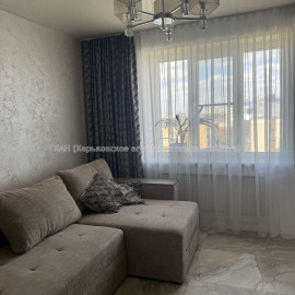 Продам квартиру, Ляпунова ул. , 4 кім., 80 м², капитальный ремонт