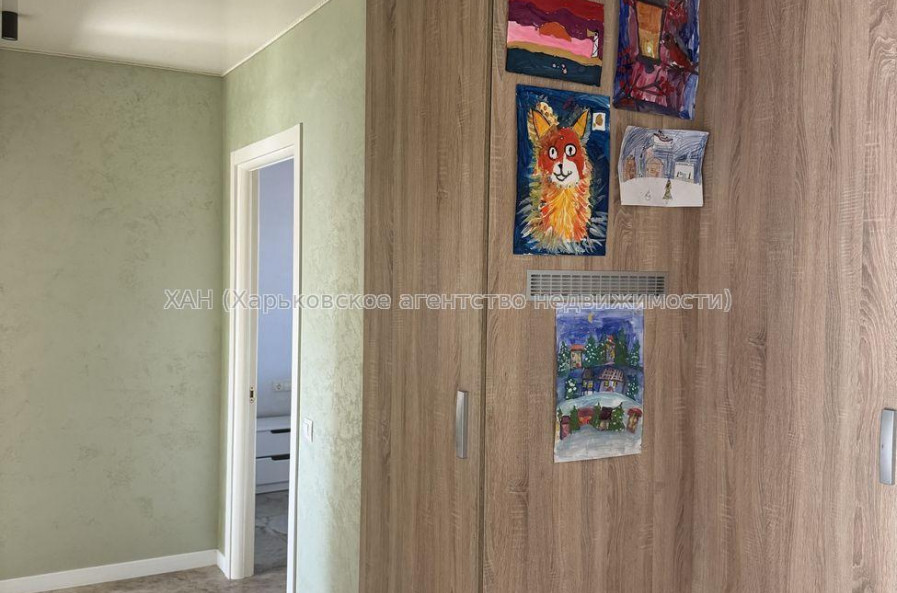 Продам квартиру, Ляпунова ул. , 4  ком., 80 м², капитальный ремонт 