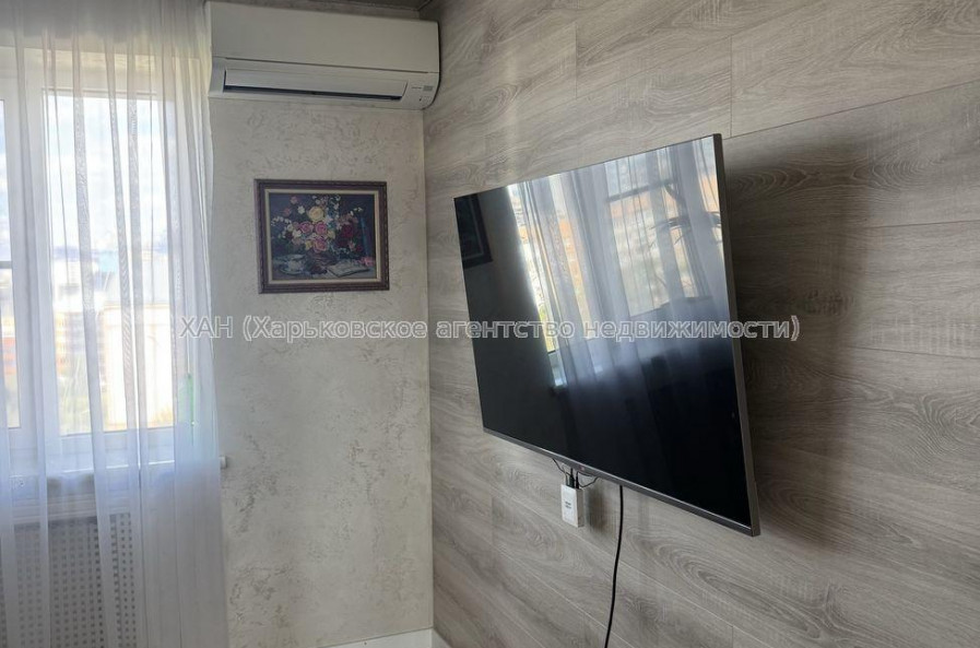Продам квартиру, Ляпунова ул. , 4  ком., 80 м², капитальный ремонт 