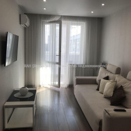 Продам квартиру, Качановская ул. , 1  ком., 39 м², евроремонт