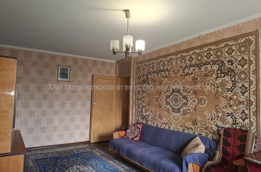 Продам квартиру, Франтишека Крала ул. , 3 кім., 57.50 м², косметический ремонт 