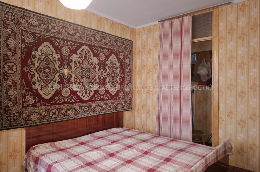 Продам квартиру, Франтишека Крала ул. , 3 кім., 57.50 м², косметический ремонт 
