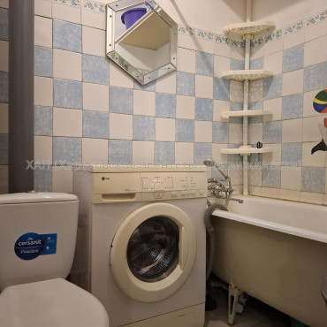 Продам квартиру, Франтишека Крала ул. , 3  ком., 57.50 м², косметический ремонт 