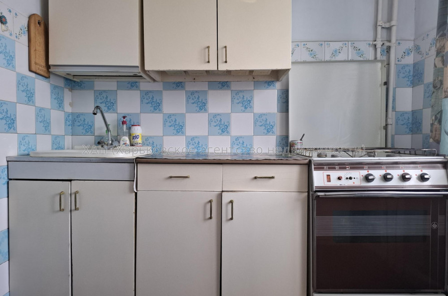 Продам квартиру, Франтишека Крала ул. , 3 кім., 57.50 м², косметический ремонт 