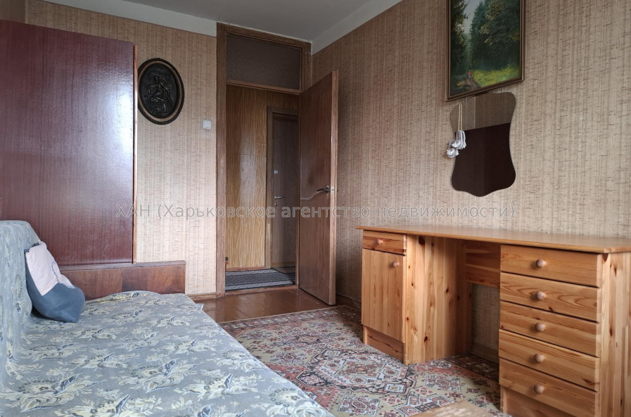 Продам квартиру, Франтишека Крала ул. , 3 кім., 57.50 м², косметический ремонт 