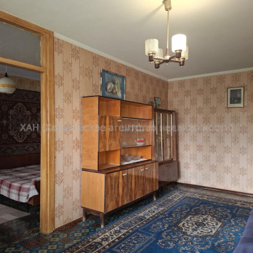 Продам квартиру, Франтишека Крала ул. , 3  ком., 57.50 м², косметический ремонт 
