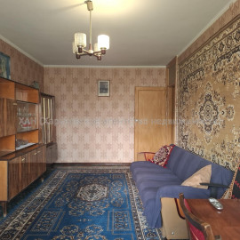 Продам квартиру, Франтишека Крала ул. , 3 кім., 57.50 м², косметический ремонт