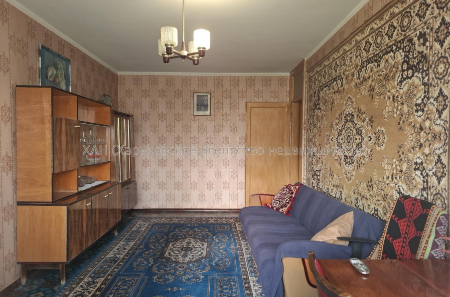 Продам квартиру, Франтишека Крала ул. , 3 кім., 57.50 м², косметический ремонт 