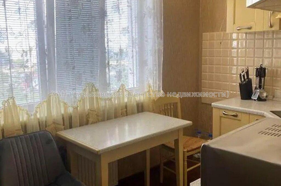 Продам квартиру, Пастера Луи ул. , 2  ком., 50 м², евроремонт 