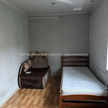 Продам квартиру, Коммунальный проезд , 2 кім., 43.20 м², косметический ремонт 