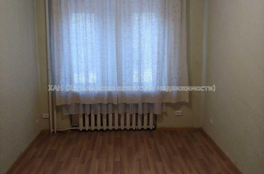 Продам квартиру, Аэрофлотская ул. , 1 кім., 28 м², капитальный ремонт 