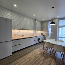 Продам квартиру, Клочковская ул. , 1  ком., 55 м², авторский дизайн