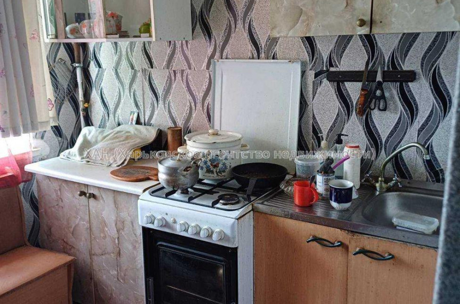 Продам квартиру, Власенко ул. , 1  ком., 33 м², косметический ремонт 