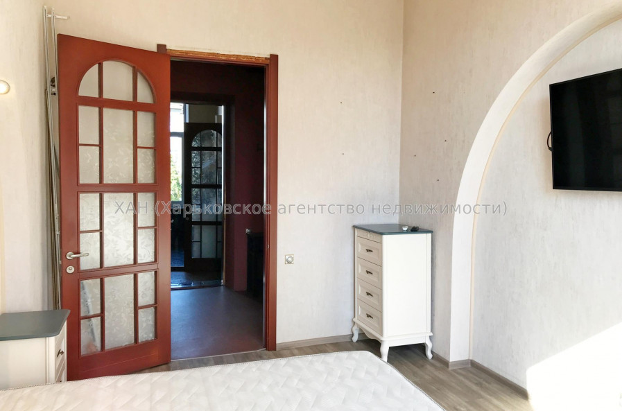 Продам квартиру, Куликовский спуск , 14 , 2  ком., 60 м², капитальный ремонт 