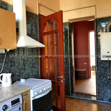 Продам квартиру, Куликовский спуск , 14 , 2 кім., 60 м², капитальный ремонт 