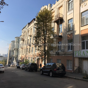 Продам квартиру, Куликовский спуск , 14 , 2 кім., 60 м², капитальный ремонт 