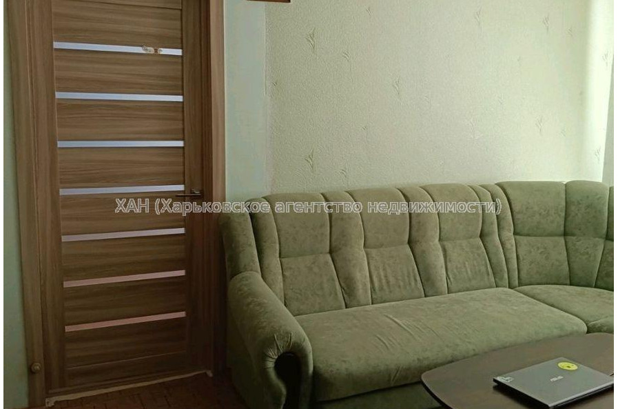Продам квартиру, Защитников Неба ул. , 2  ком., 44 м², советский ремонт 