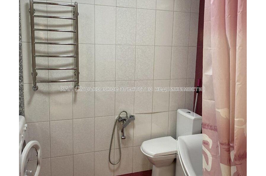 Продам квартиру, Любови Малой  просп. , 1 кім., 50 м², евроремонт 