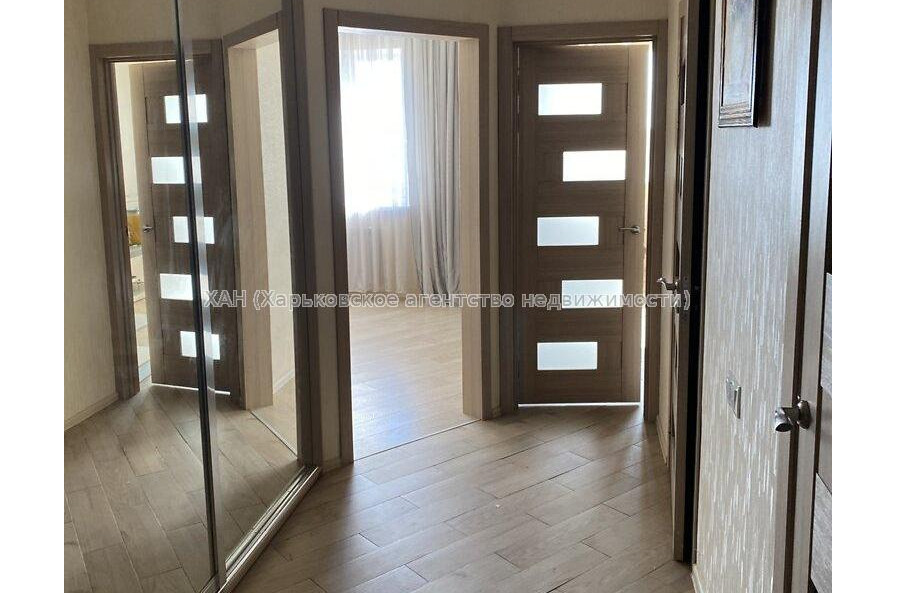 Продам квартиру, Любови Малой  просп. , 1 кім., 50 м², евроремонт 