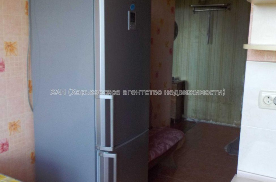 Продам квартиру, Барабашова академика ул. , 3  ком., 67.70 м², советский ремонт 