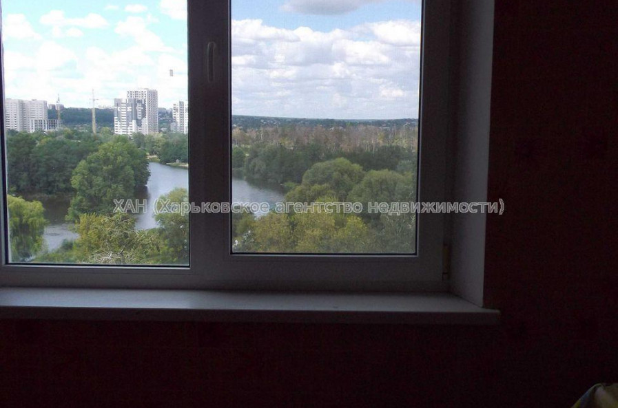 Продам квартиру, Барабашова академика ул. , 3  ком., 67.70 м², советский ремонт 