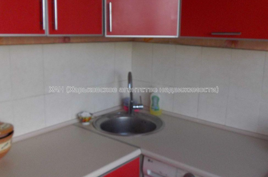 Продам квартиру, Барабашова академика ул. , 3  ком., 67.70 м², советский ремонт 